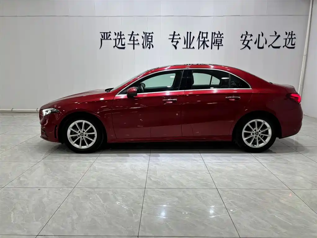 Mercedes-Benz A-Class 2020 A 200 L Sport Sedan фото 14