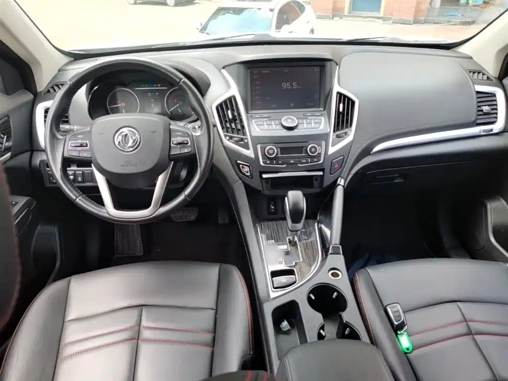Dongfeng Aeolus Dongfeng Fengshen AX7 2016 2016 2.3L Automatic Smart Premium