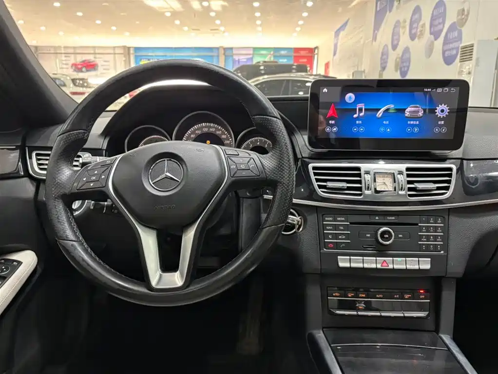 Mercedes-Benz E-Class 2015 E 200 L Sport фото 10