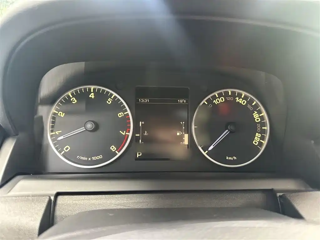 Land Rover Discovery 2016 3.0 SC Black Edition SE фото 13