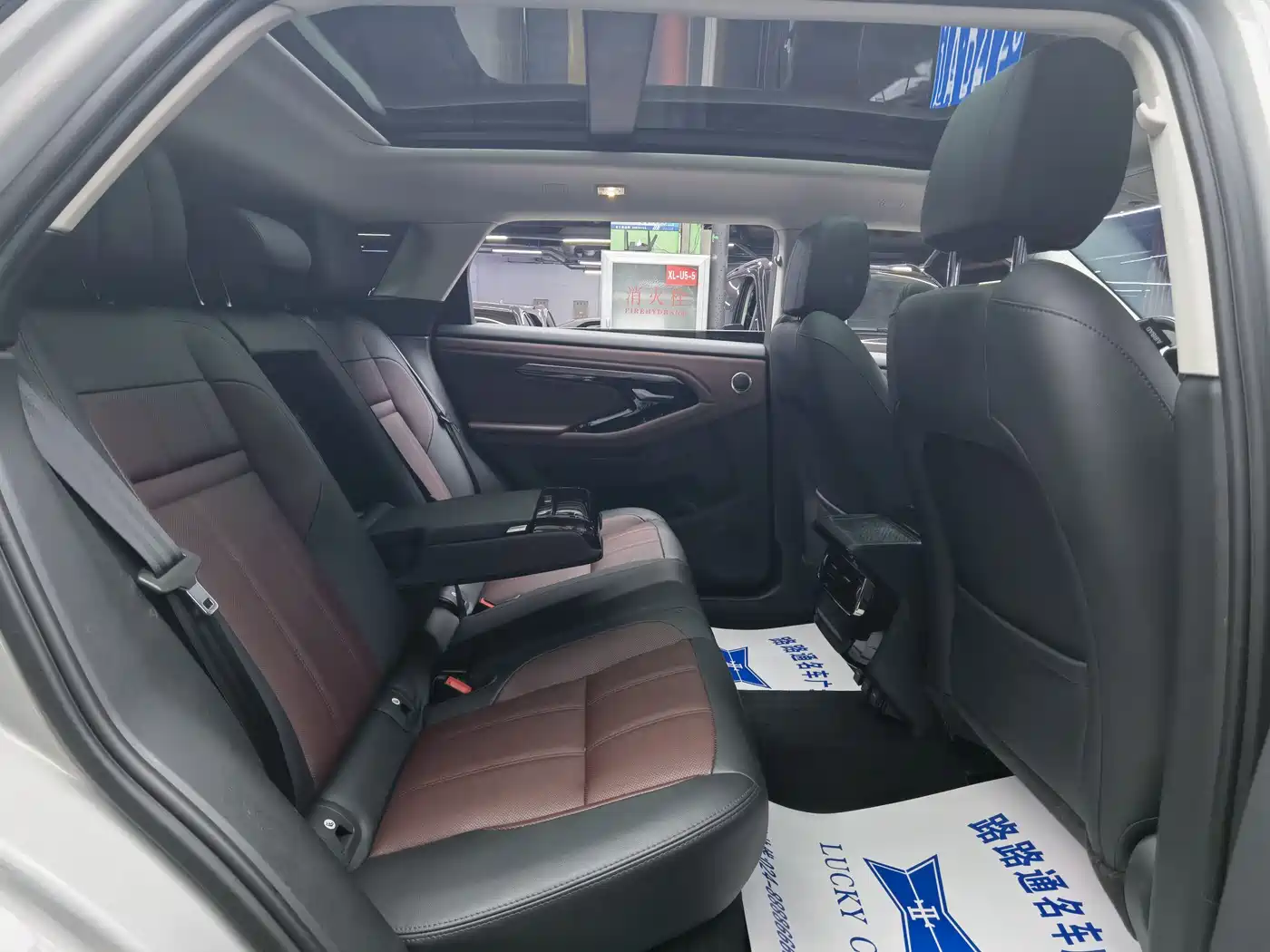 Land Rover Range Rover Evoque 2022 Range Rover Evoque L 249PS R-Dynamic Luxury Edition фото 9