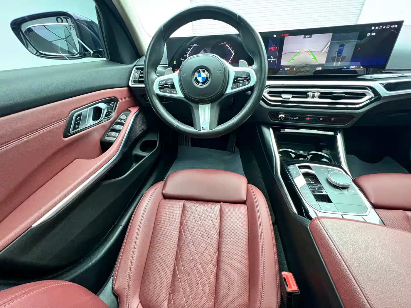 BMW 3 Series 2023 320Li M Sport Package фото 10