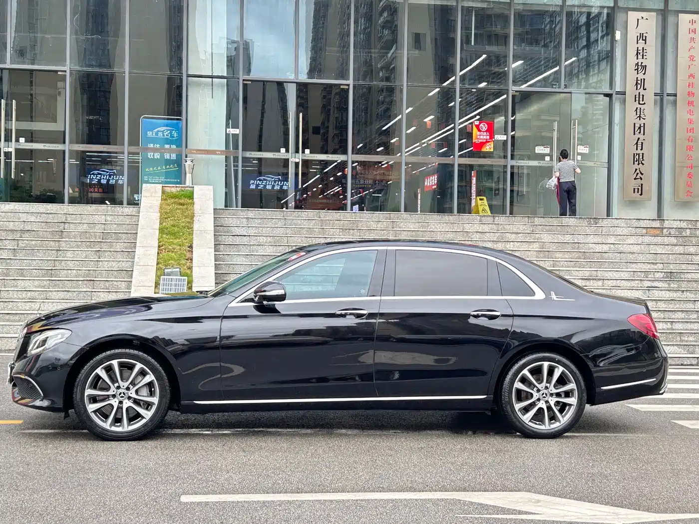 Mercedes-Benz E-Class 2018 Facelift E 300 L Fashion фото 3