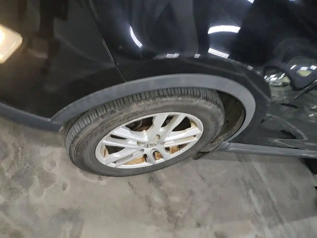 Baojun 560 2015 2015 1.8L Manual Elite