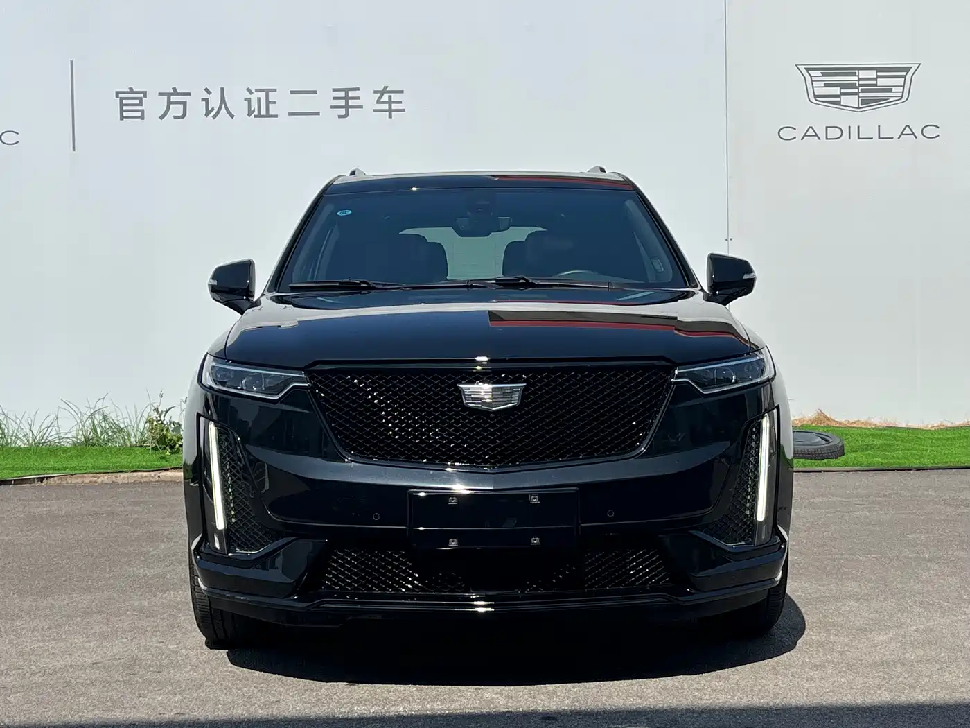 Cadillac XT6 2025 2.0T 6-Seater AWD Executive Black Label Edition фото 2