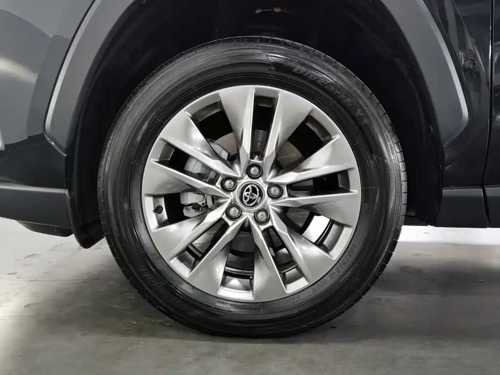 Toyota Wildlander 2025 2024 2.0L CVT FWD Leading Edition