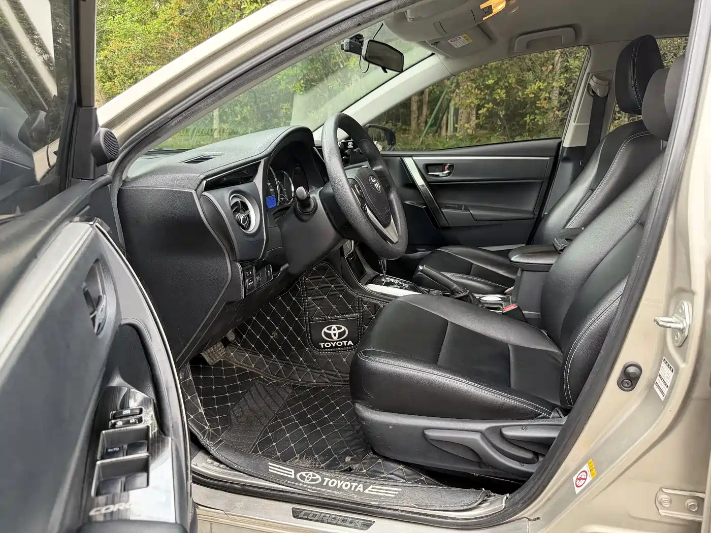 Toyota Corolla 2017 Facelift 1.2T S-CVT GL фото 8