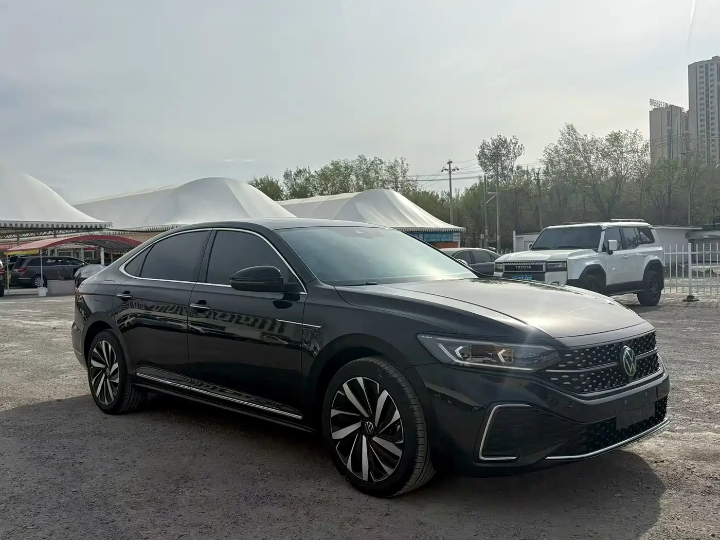 Volkswagen Passat 2023 330TSI Starlight Luxury Edition
