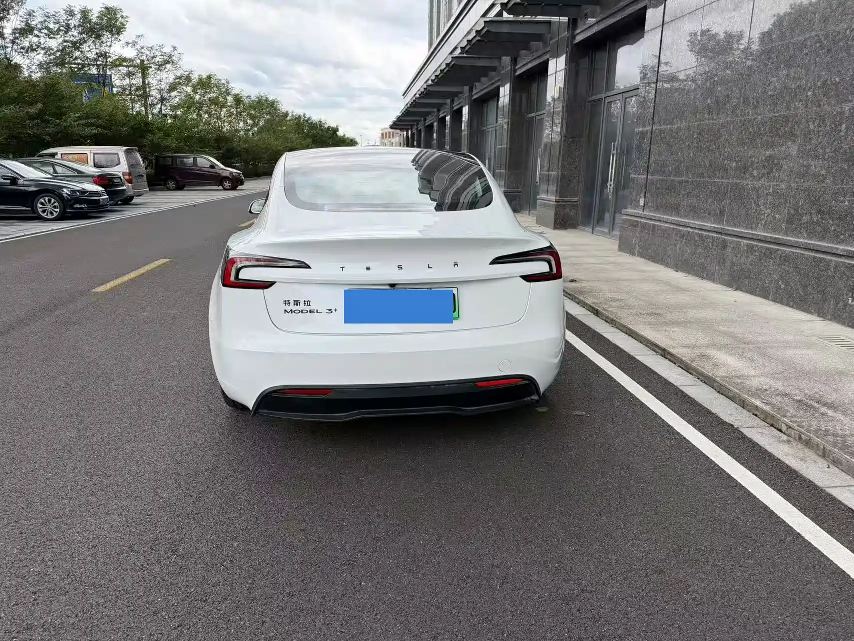 Фото 5 - Tesla Model 3