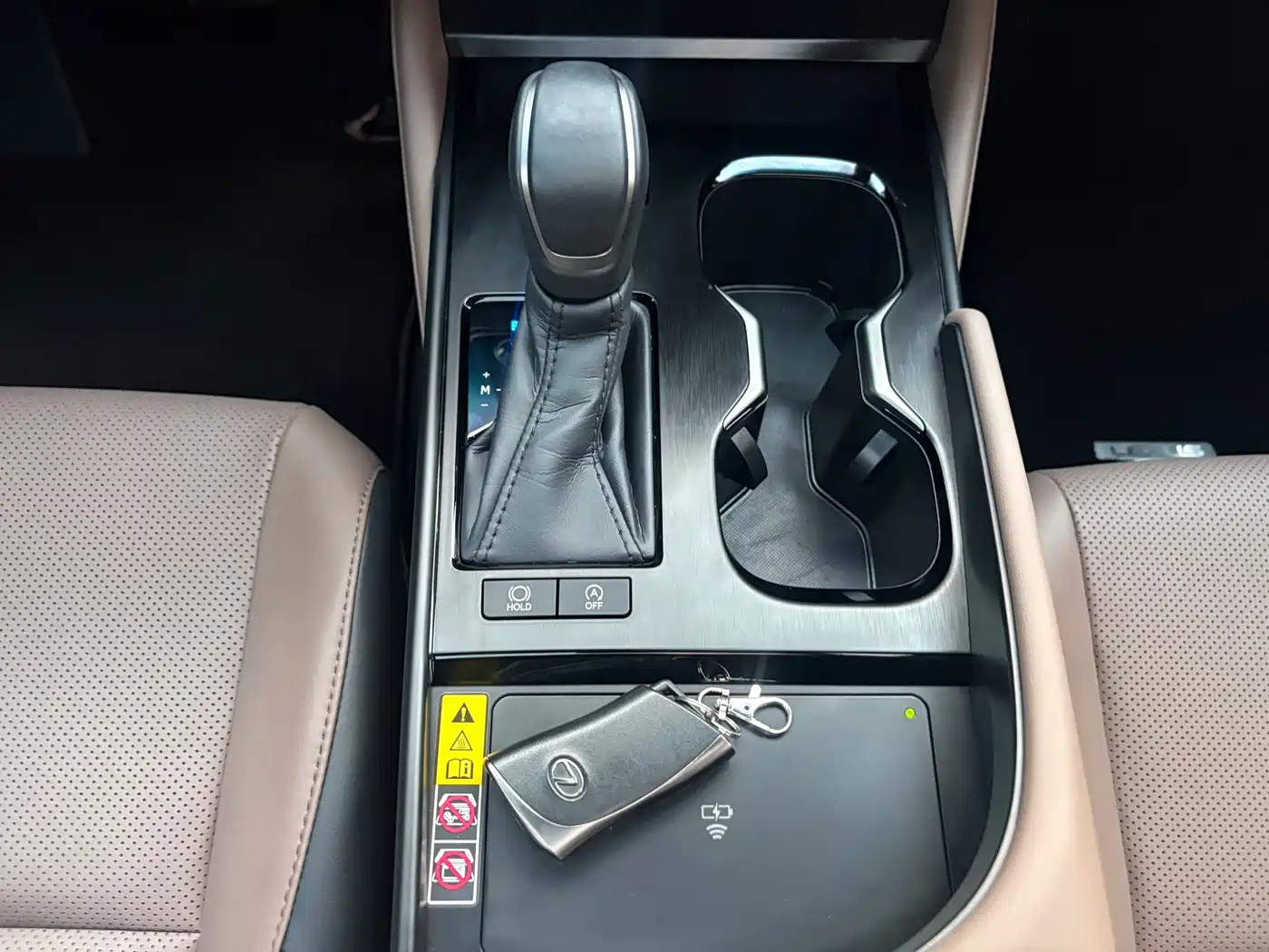 Lexus ES 2026 2025 200 Ultimate Edition