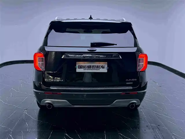 Ford Explorer 2020 EcoBoost 285 AWD Titanium Edition 7-Seater — фото 5