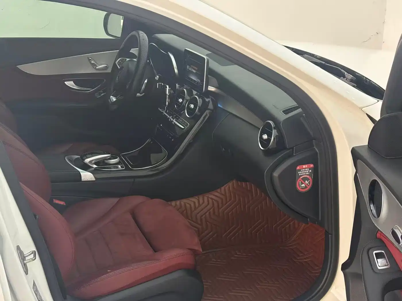 Mercedes-Benz C-Class 2017 Facelift C 200 Sport Edition фото 10