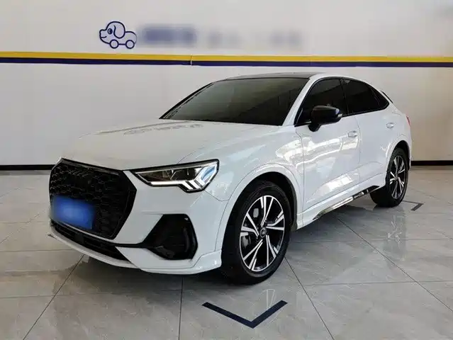 Audi Q3 2023 Facelift 40 TFSI Fashion Dynamic