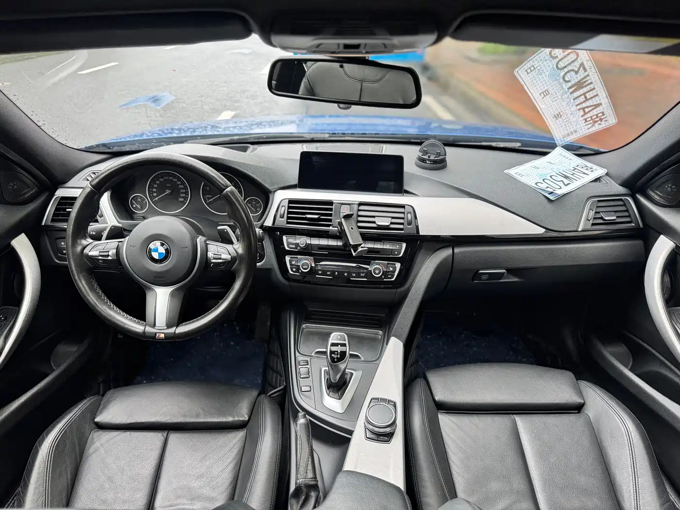 BMW 3 Series 2017 330i M Sport фото 4