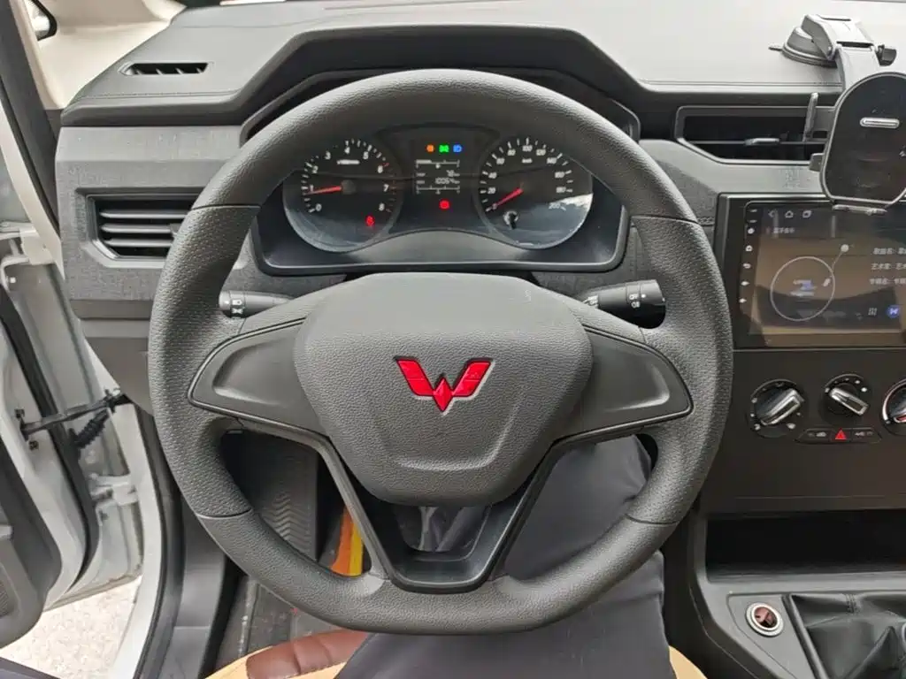 Wuling Motors Wuling Hongguang PLUS 2024 2020 1.5L Manual Standard 5-seater