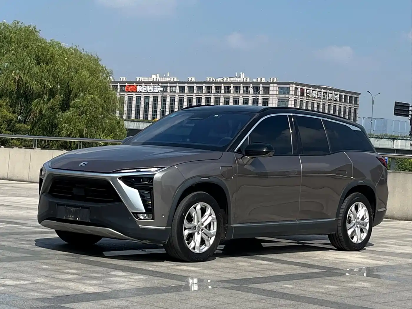 NIO ES8 2020