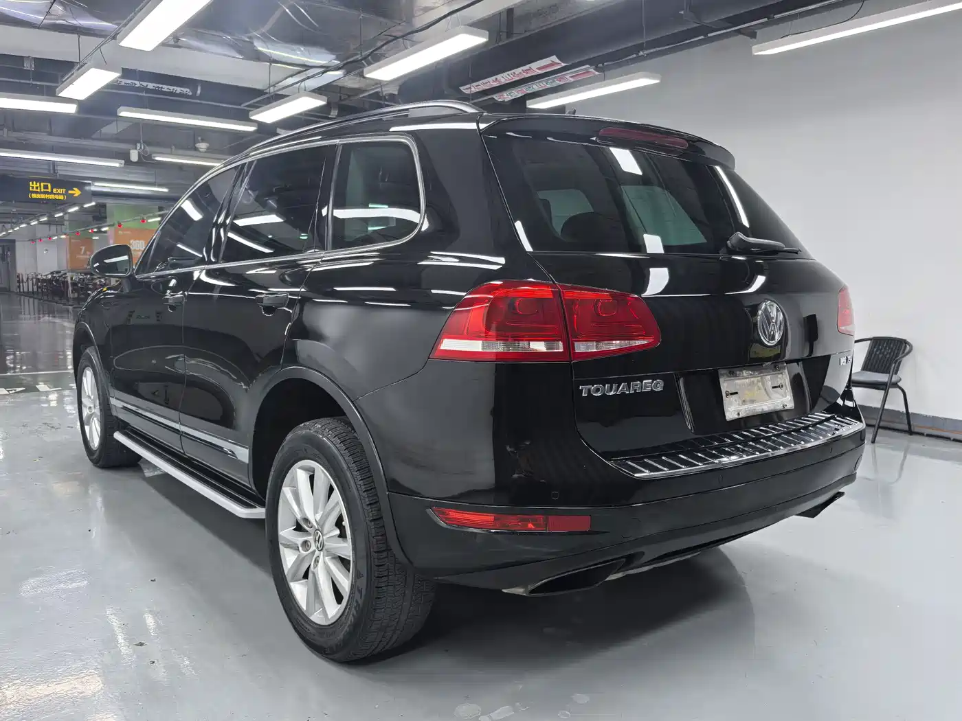 Volkswagen Touareg 2012 2012 R-Line High Spec