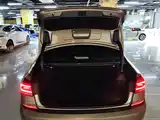 Фото 19 - Volkswagen Passat