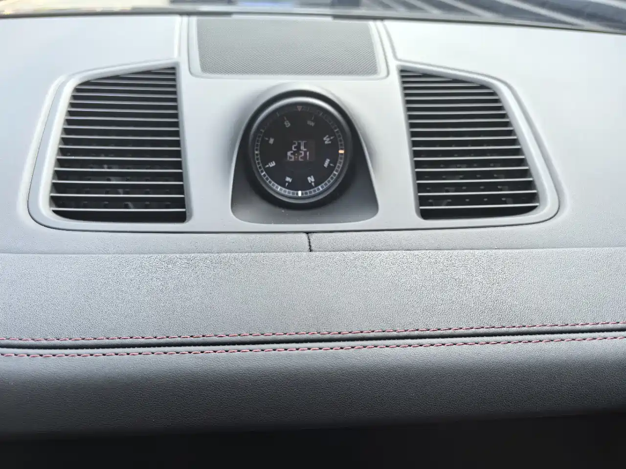 Porsche Cayenne New Energy 2021 Cayenne E-Hybrid 2.0T фото 10