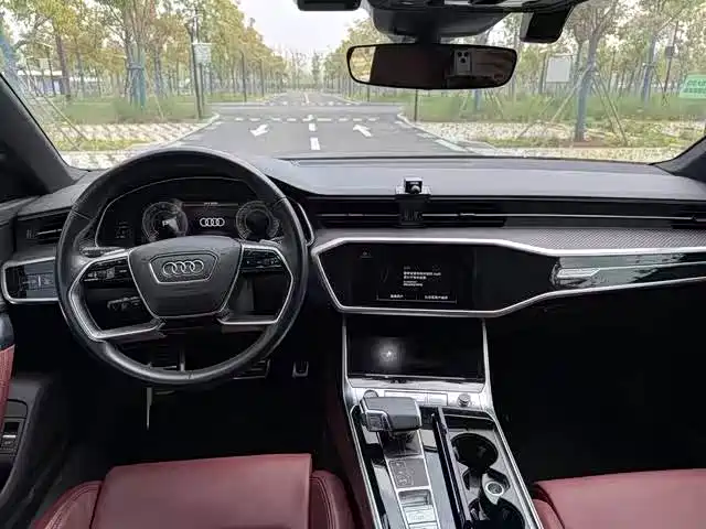 Audi A7L 2024 45TFSI S-line Dream Edition Crystal Package фото 6