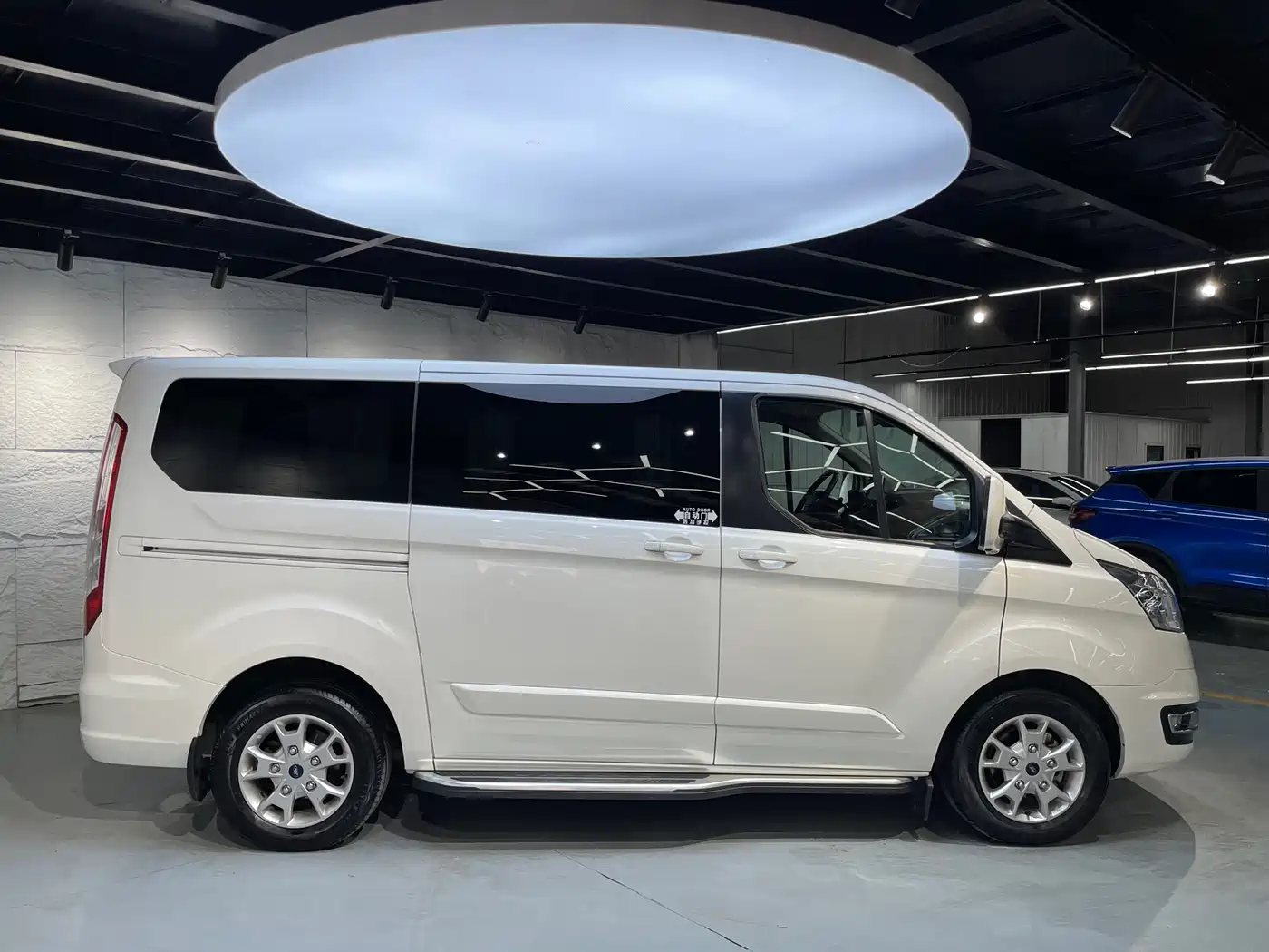 Ford Tourneo 2020 2020 2.0T Auto Elite Edition China VI