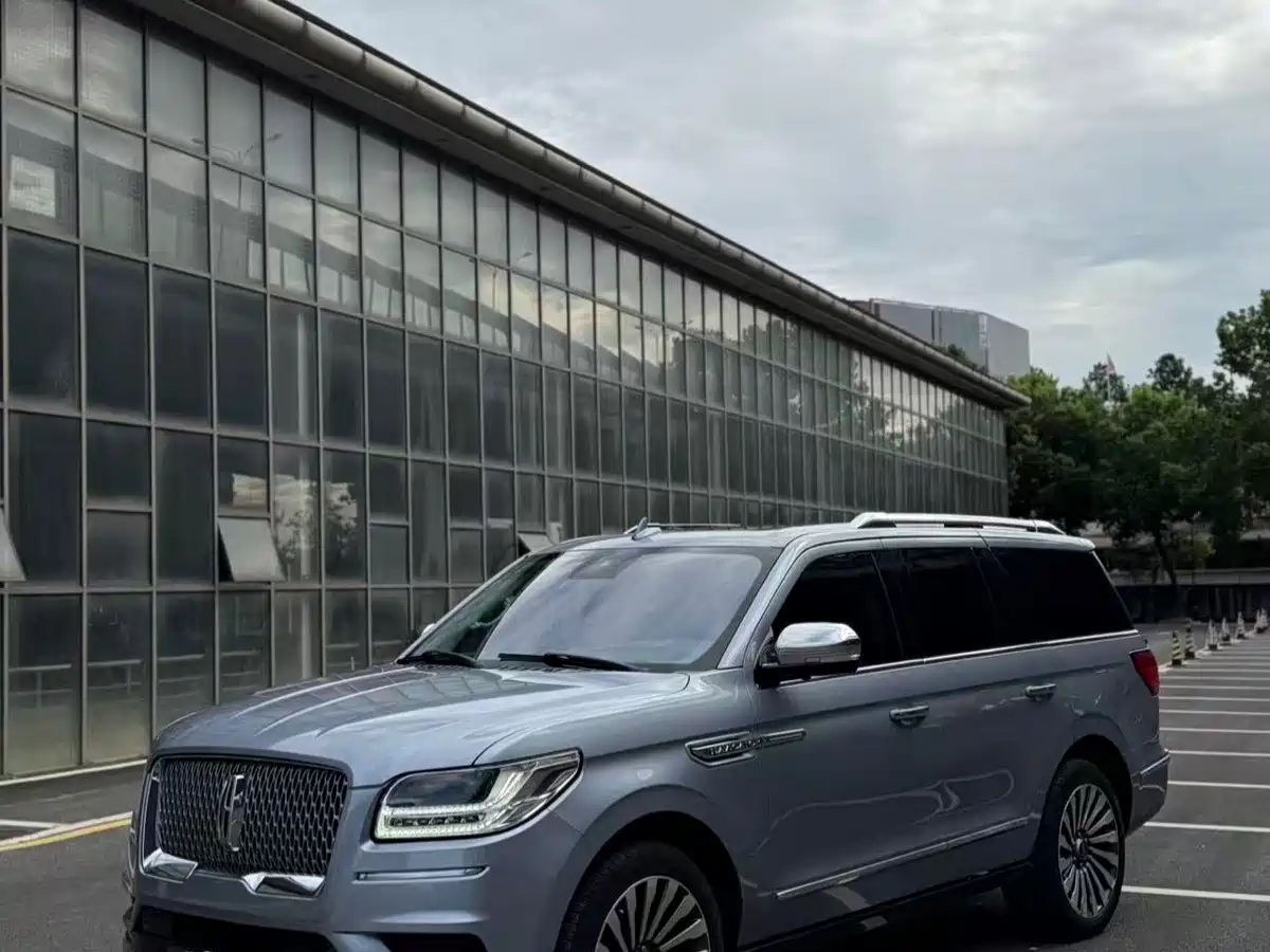 Lincoln Navigator 2019 — пригон из Китая