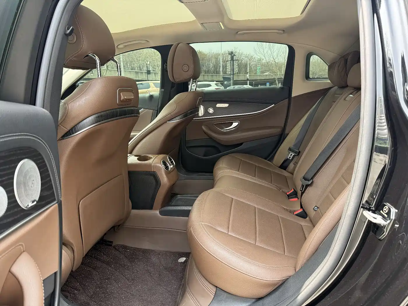 Mercedes-Benz E-Class 2019 Facelift E 300 L Sport Fashion фото 8
