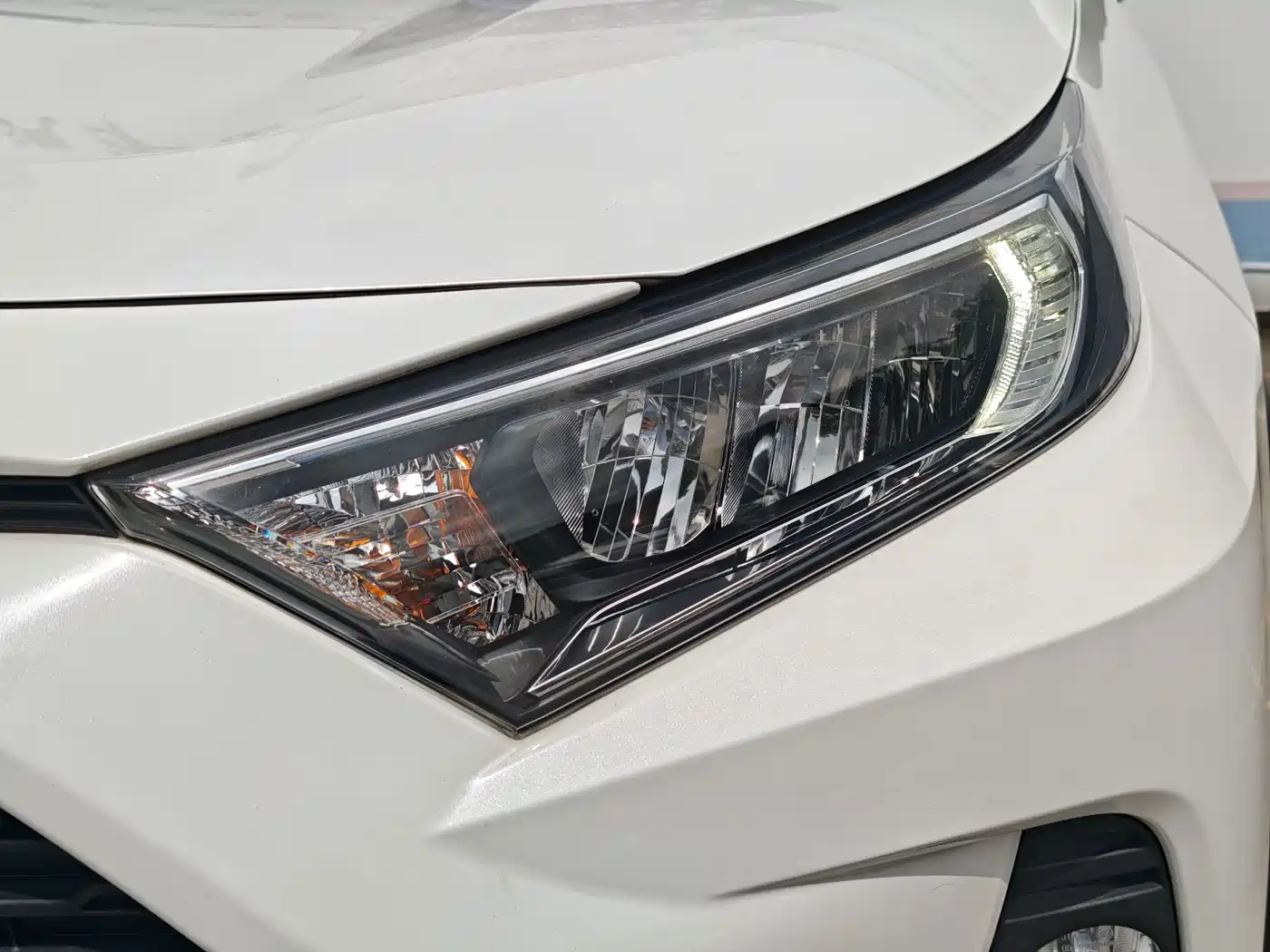 Фото 7 - Toyota RAV4
