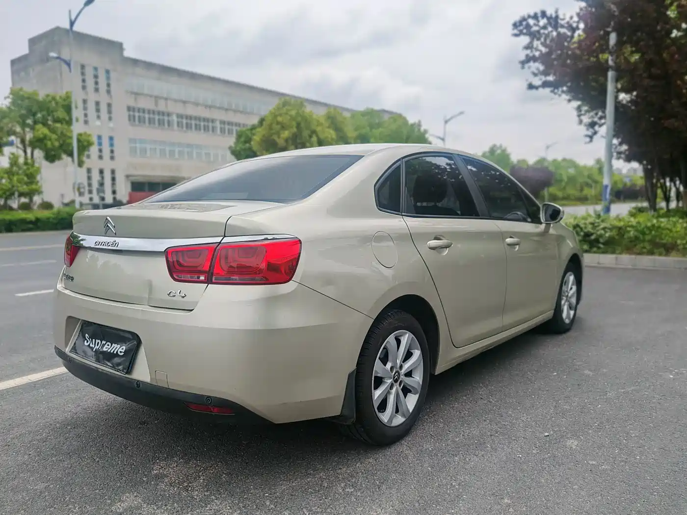Citroën C4 C-Quatre 2017 2016 1.6L Automatic Comfort