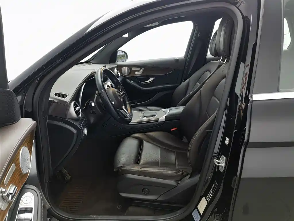 Mercedes-Benz GLC 2021 GLC 300 L 4MATIC Sporty фото 10