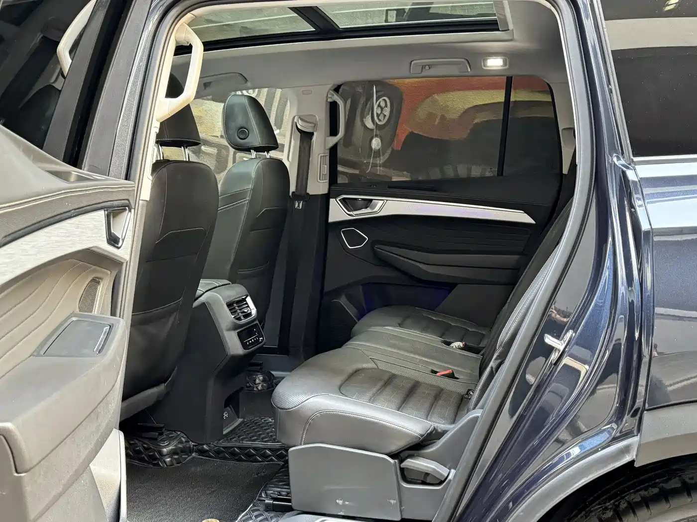Volkswagen Talagon 2022 380TSI 4WD Luxury Premium Pro Edition 7-Seater фото 12