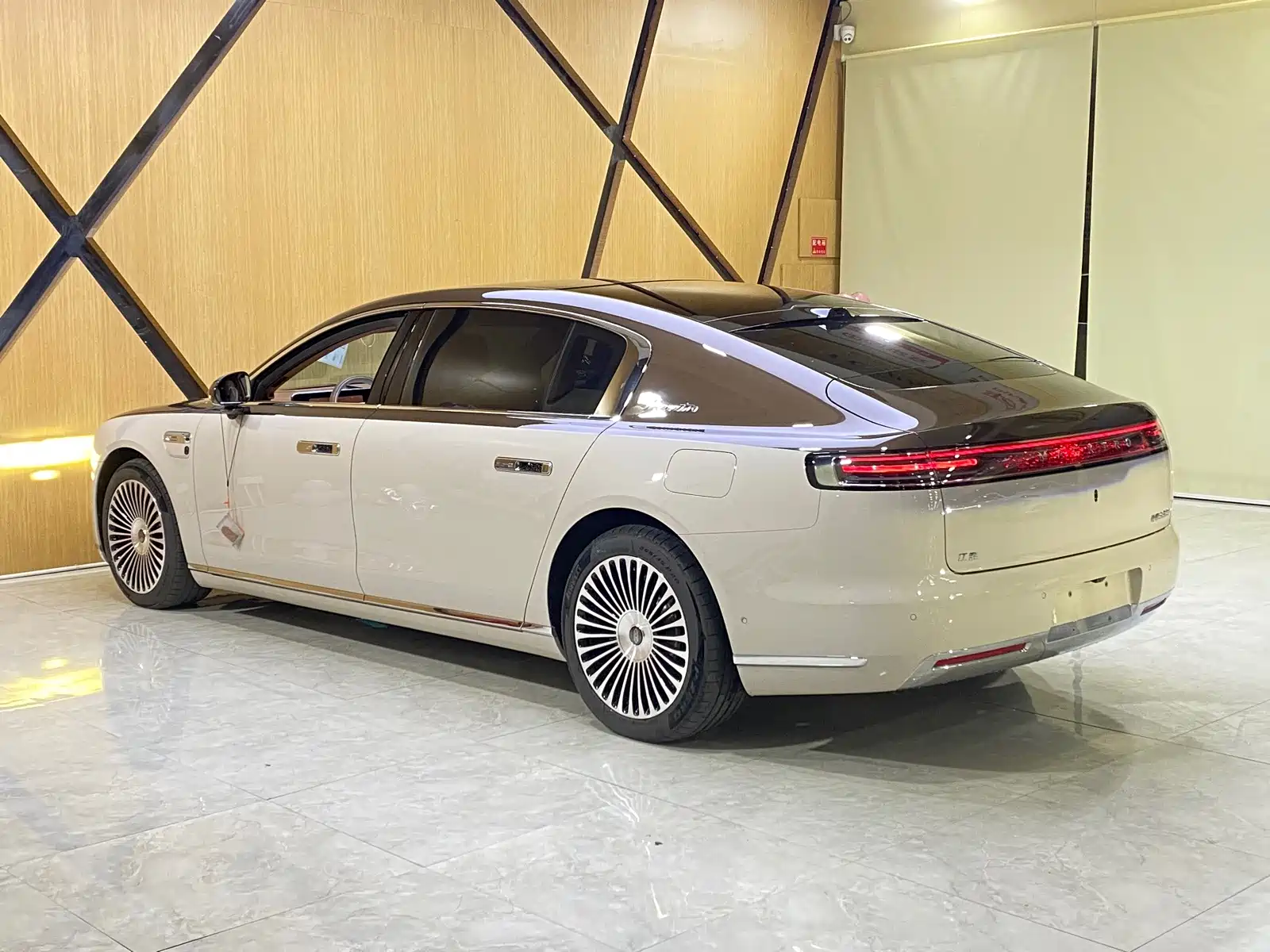 صورة 18 - Zunjie S800