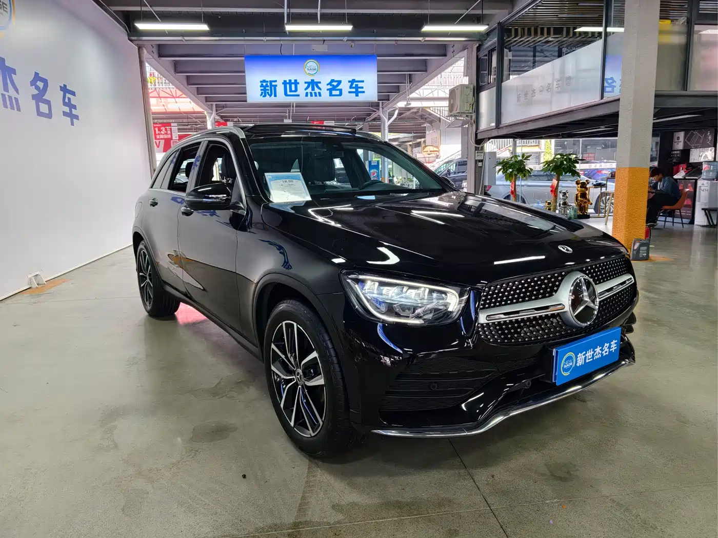 Mercedes-Benz GLC 2021 GLC 260 L 4MATIC Luxury фото 3