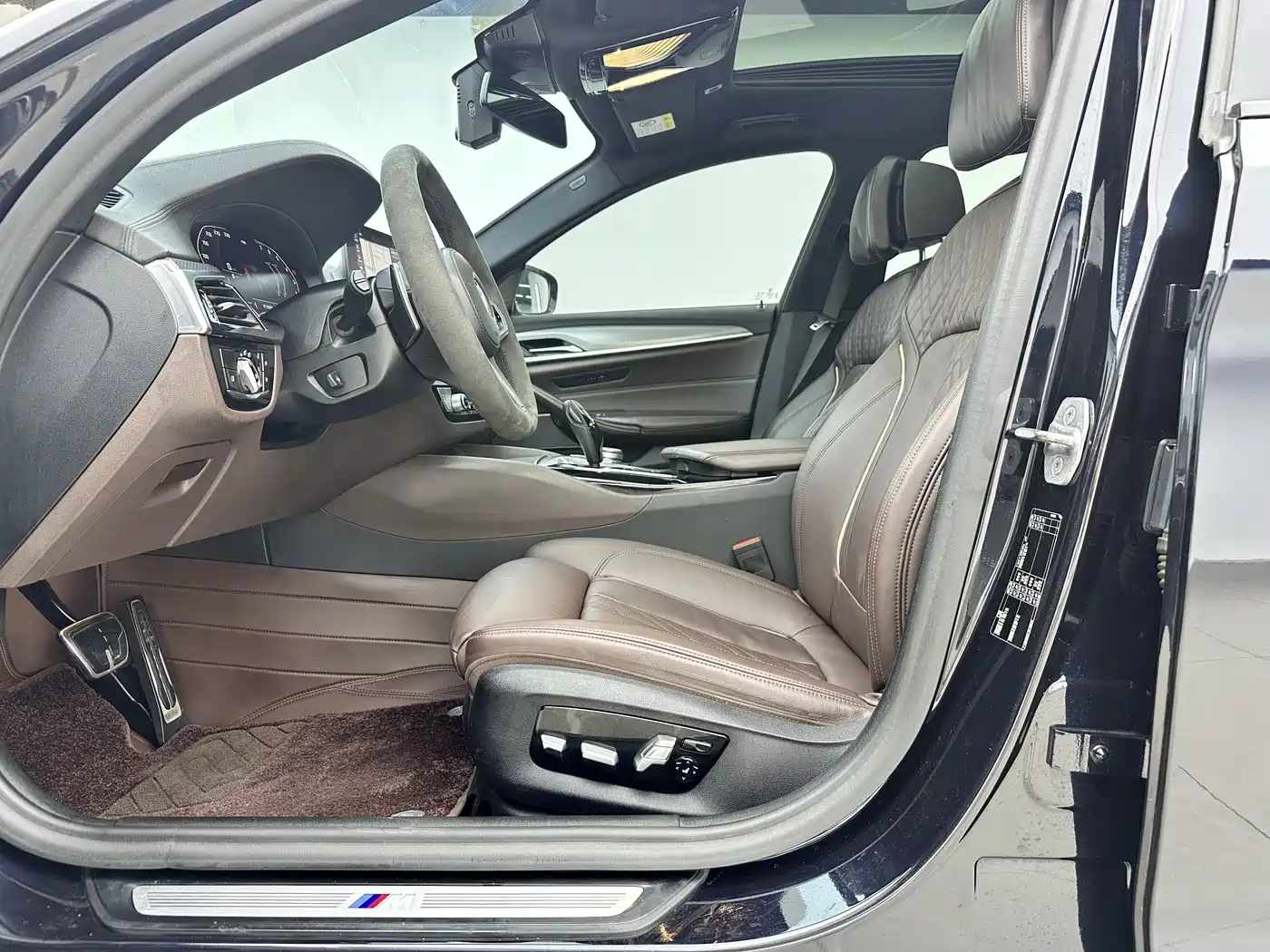 BMW 5 Series (Import) 2020 540i Style Edition M Sport Package фото 5