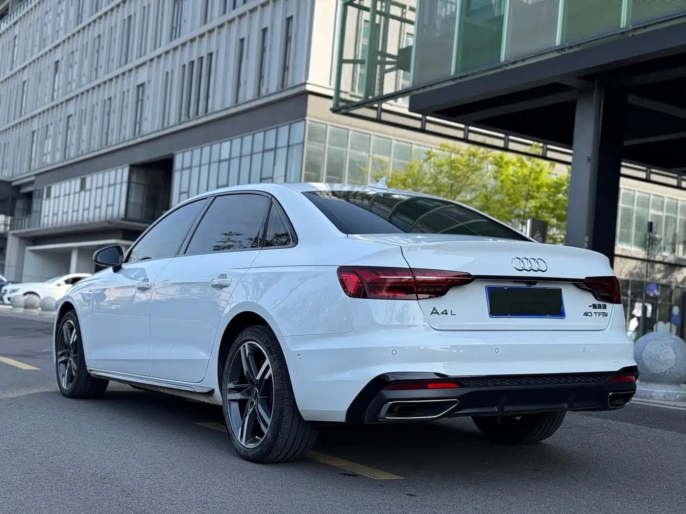 Audi A4L 2022 40 TFSI Luxury Dynamic фото 12
