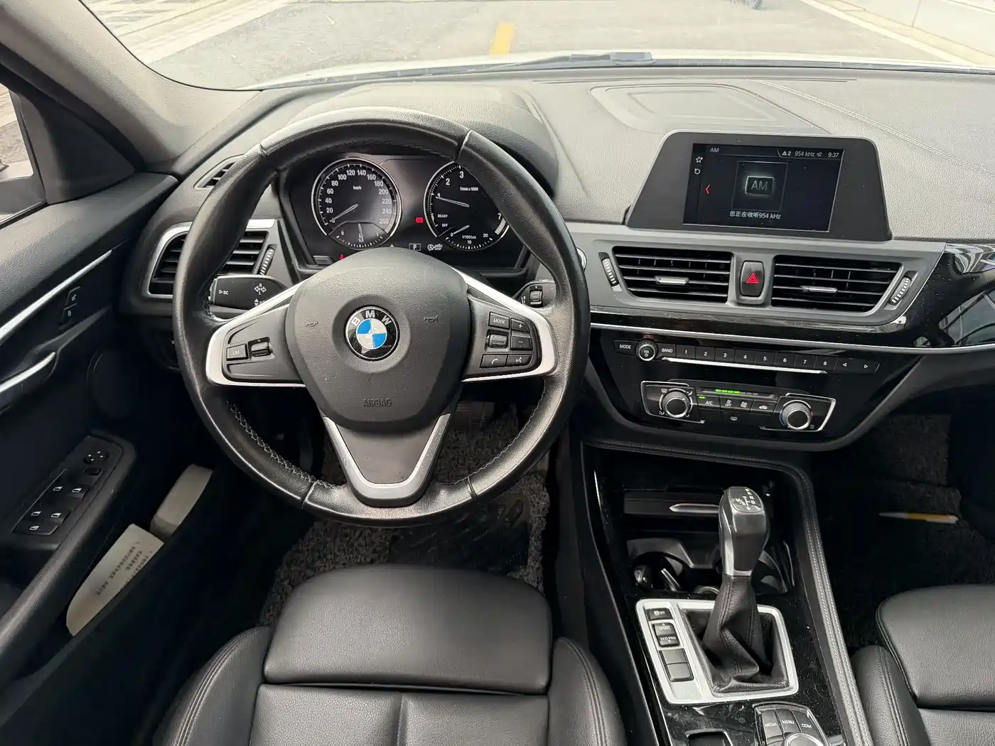 Фото 9 - BMW 1 Series