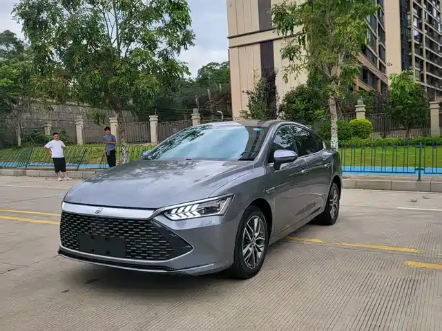 BYD Qin PLUS 2021 DM-i 120KM Flagship