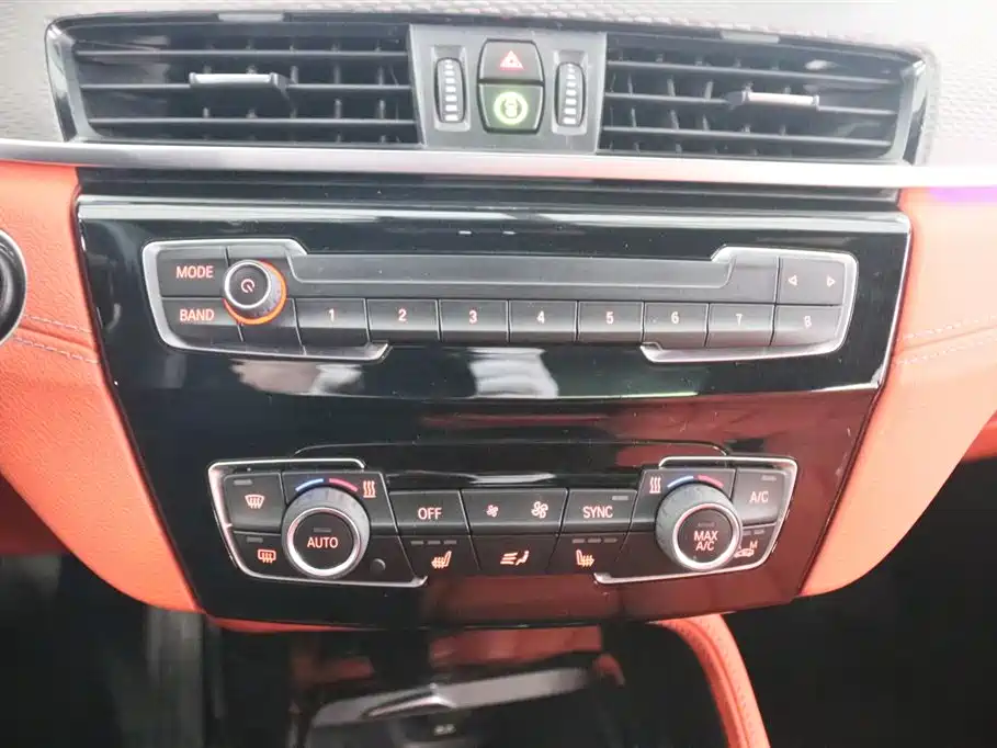 BMW X2 2020 sDrive25i Premium M Off-Road Package фото 9