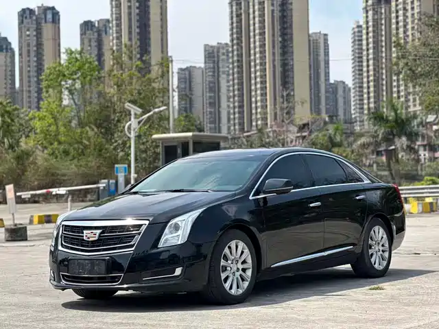 CADILLAC XTS