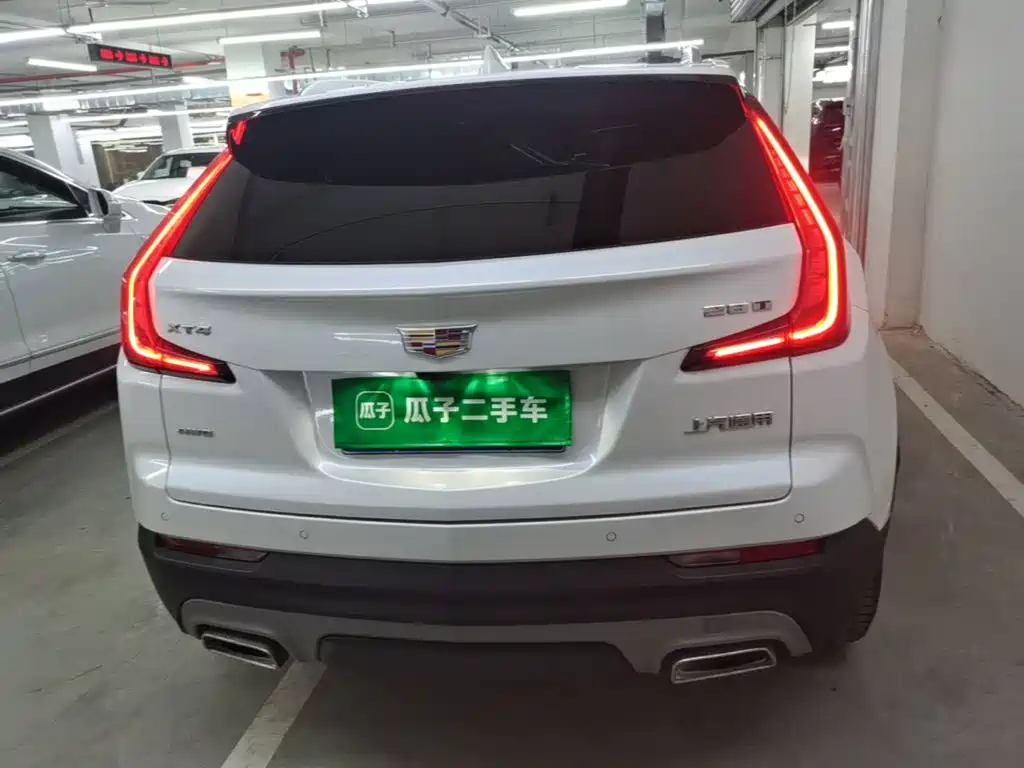 صورة 6 - Cadillac XT4