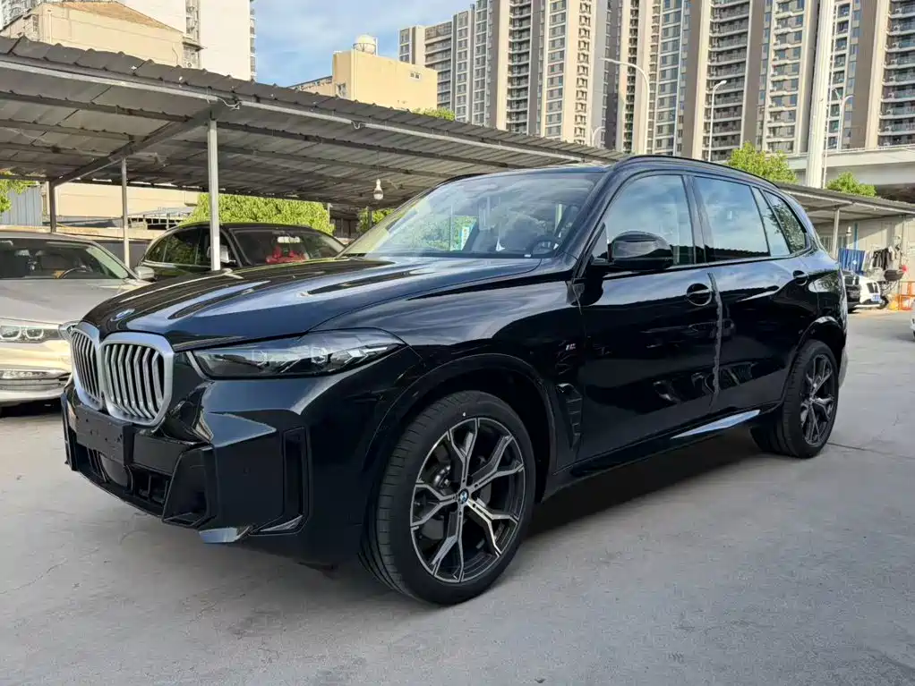 BMW X5 2026 2026 Facelift xDrive 30Li Exclusive M Sport Shadowline Package