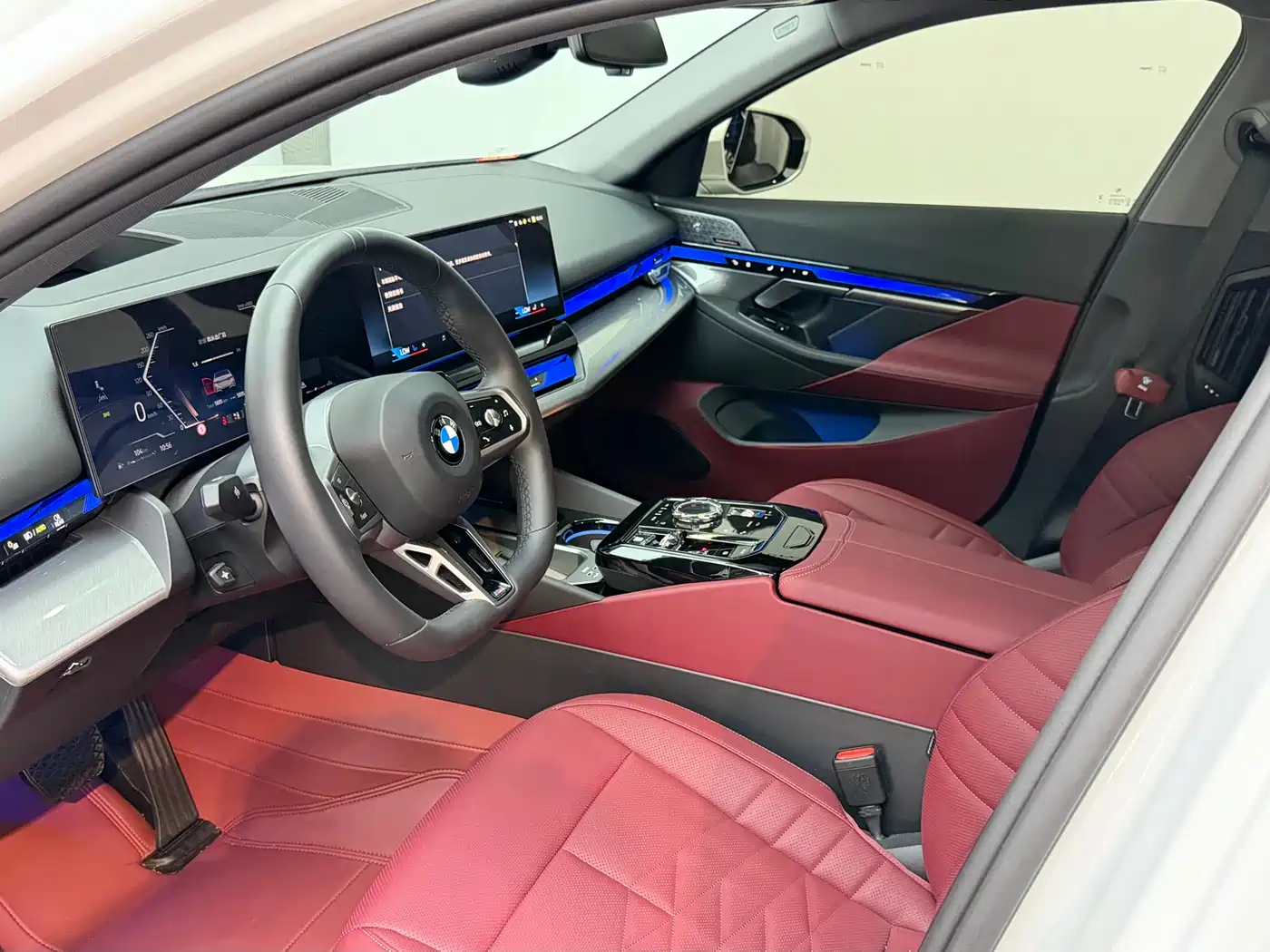 BMW 5 Series 2024 530Li Premium M Sport Package фото 9