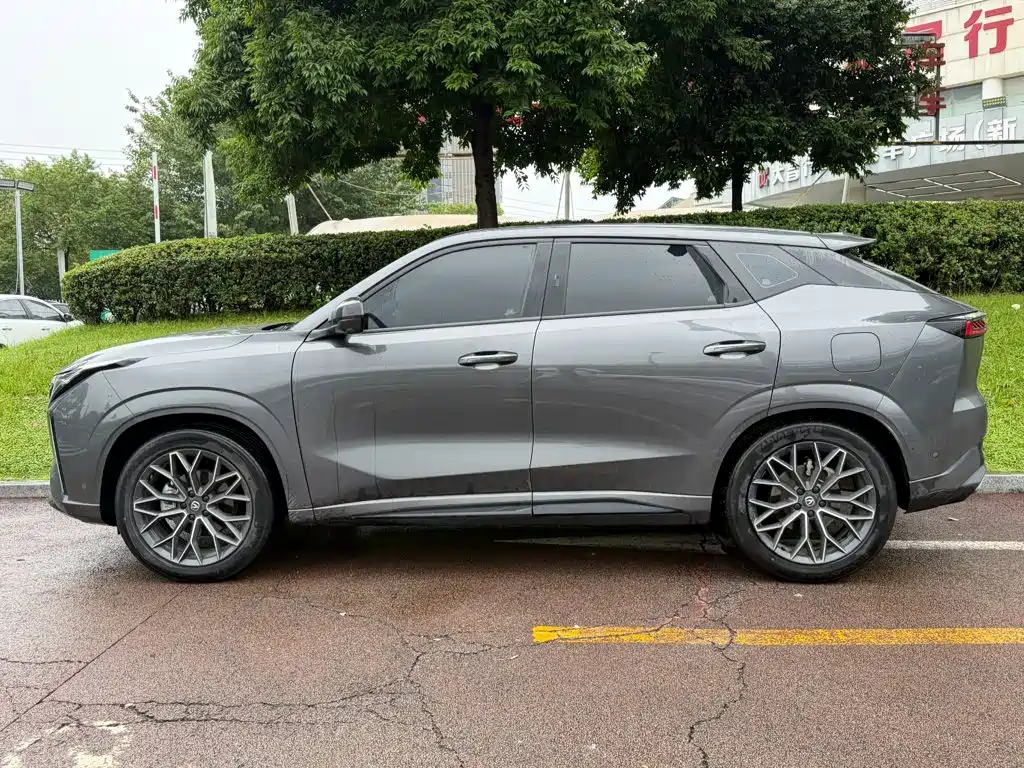 Changan UNI-Z New Energy 2024 2024 Blue Whale Smart Electric iDD 125km Excellence Model