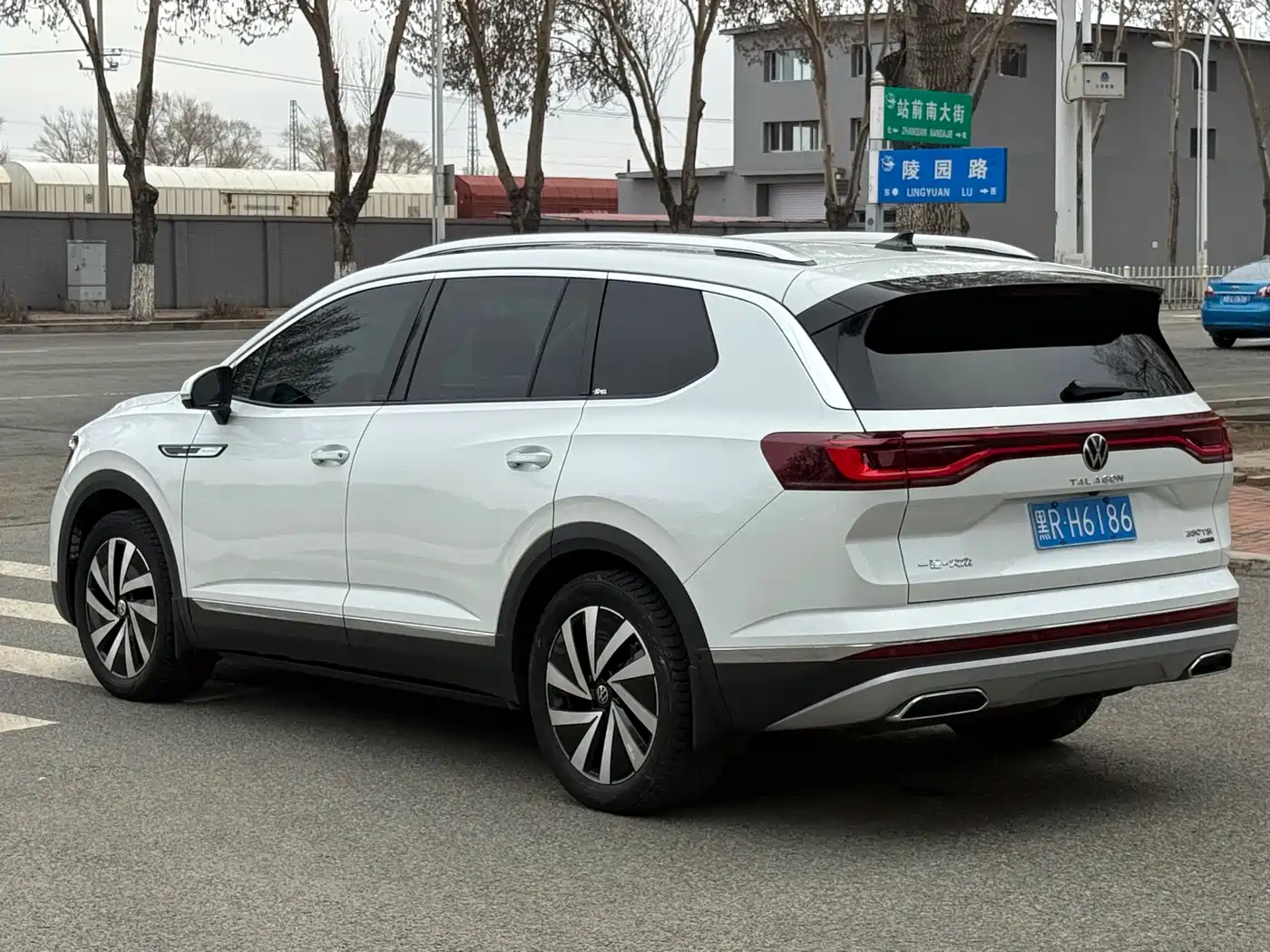 Volkswagen Talagon 2022 380TSI 4WD Luxury Premium Pro Edition 7-Seater фото 4
