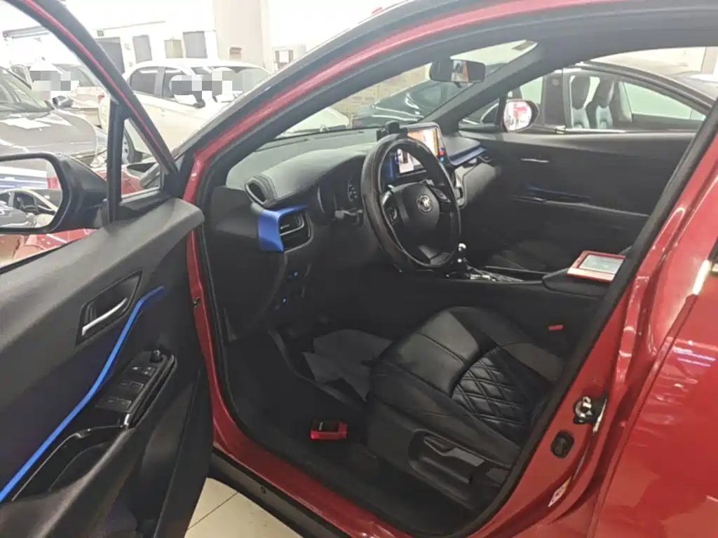 Toyota C-HR 2019 2018 2.0L Leading Edition China V