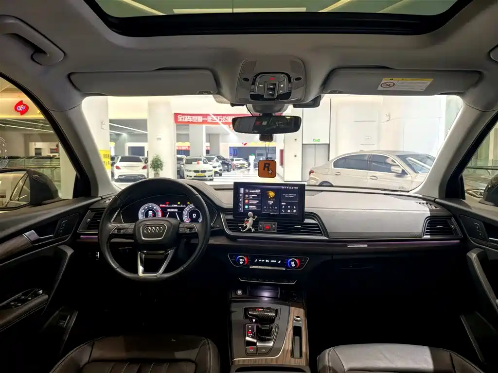 Audi Q5L 2022 40T Luxury Dynamic фото 14