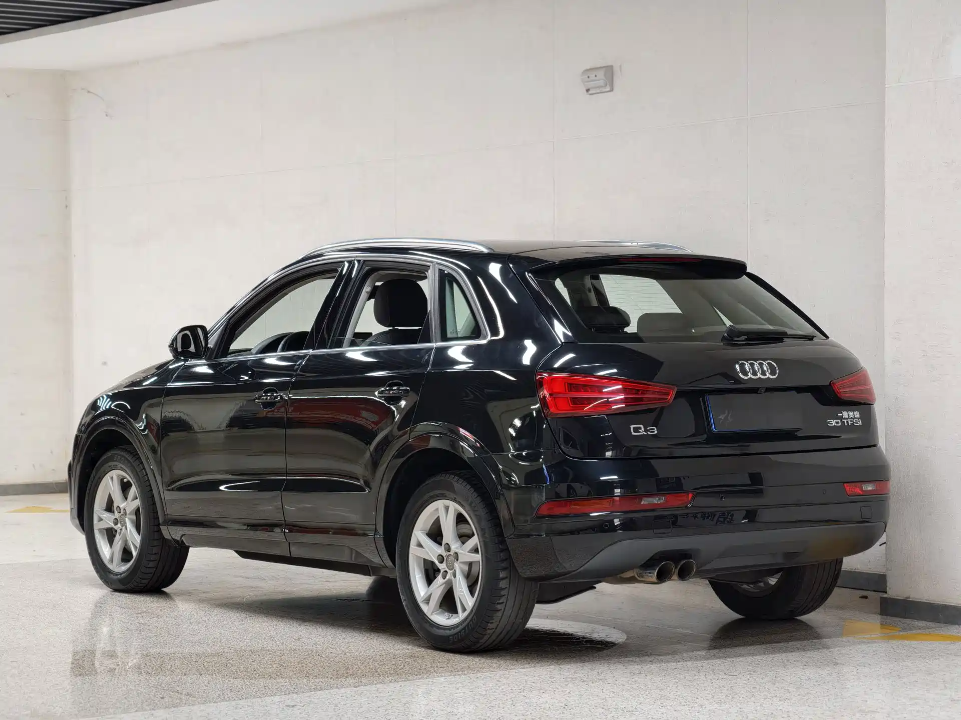 Фото 7 - Audi Q3