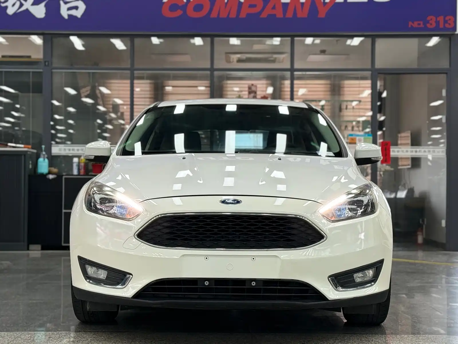 Фото 3 - Ford Focus