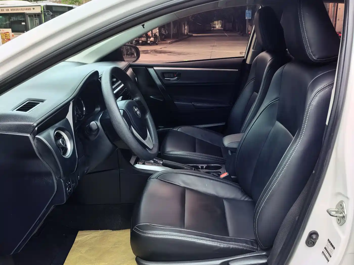 Toyota Corolla 2018 1.2T S-CVT GL Smart Edition фото 4
