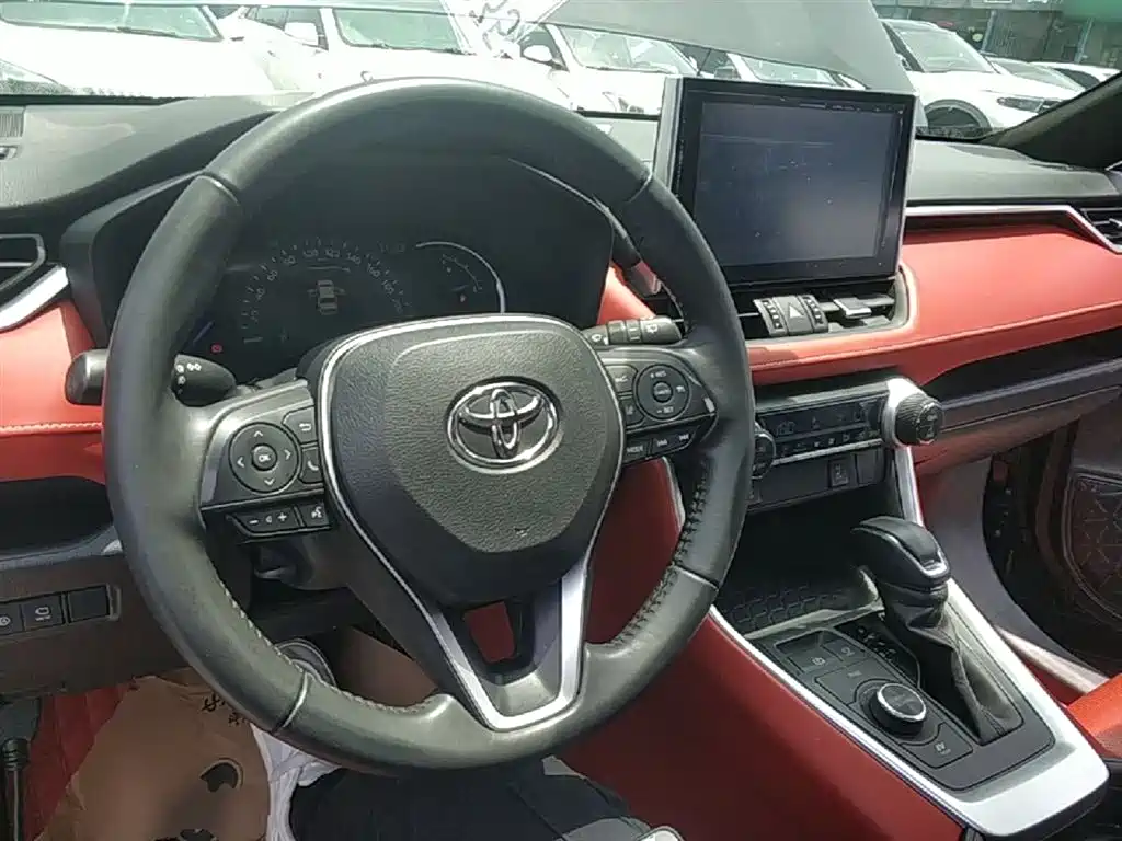 Toyota RAV4 Rongfang 2021 Hybrid 2.5L E-CVT AWD Elite PLUS Edition фото 10